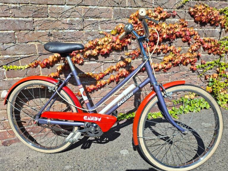 Kid's bike Rare and retro Raleigh Candy