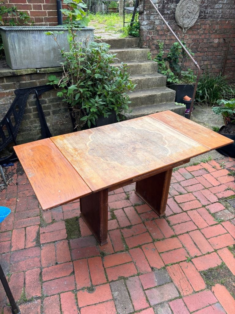 Art Deco 30s/40s dining table