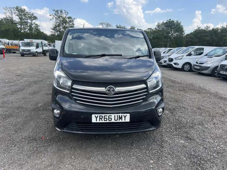 Vauxhall Vivaro Vivaro 2900 Sportive Bi-T CDTi ecoFLEX S/S (black) 2016