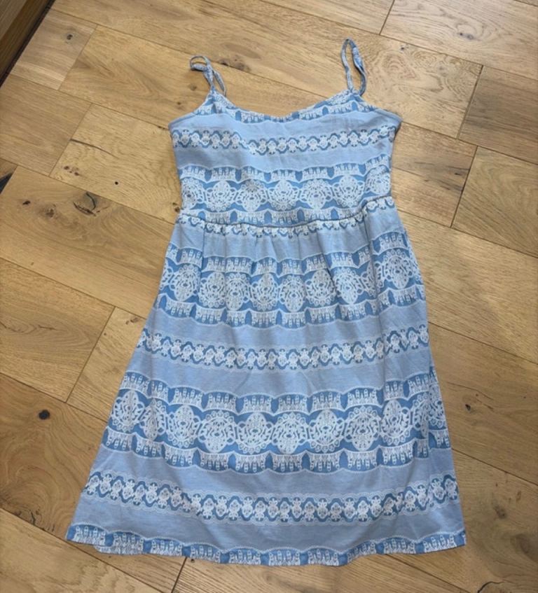 Ladies new look summer dress very good condition size 10