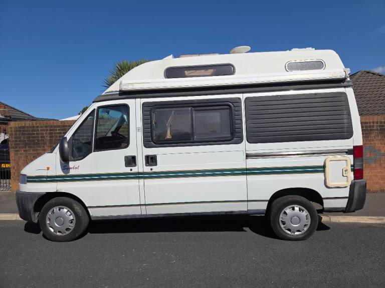 Peugeot Camper van