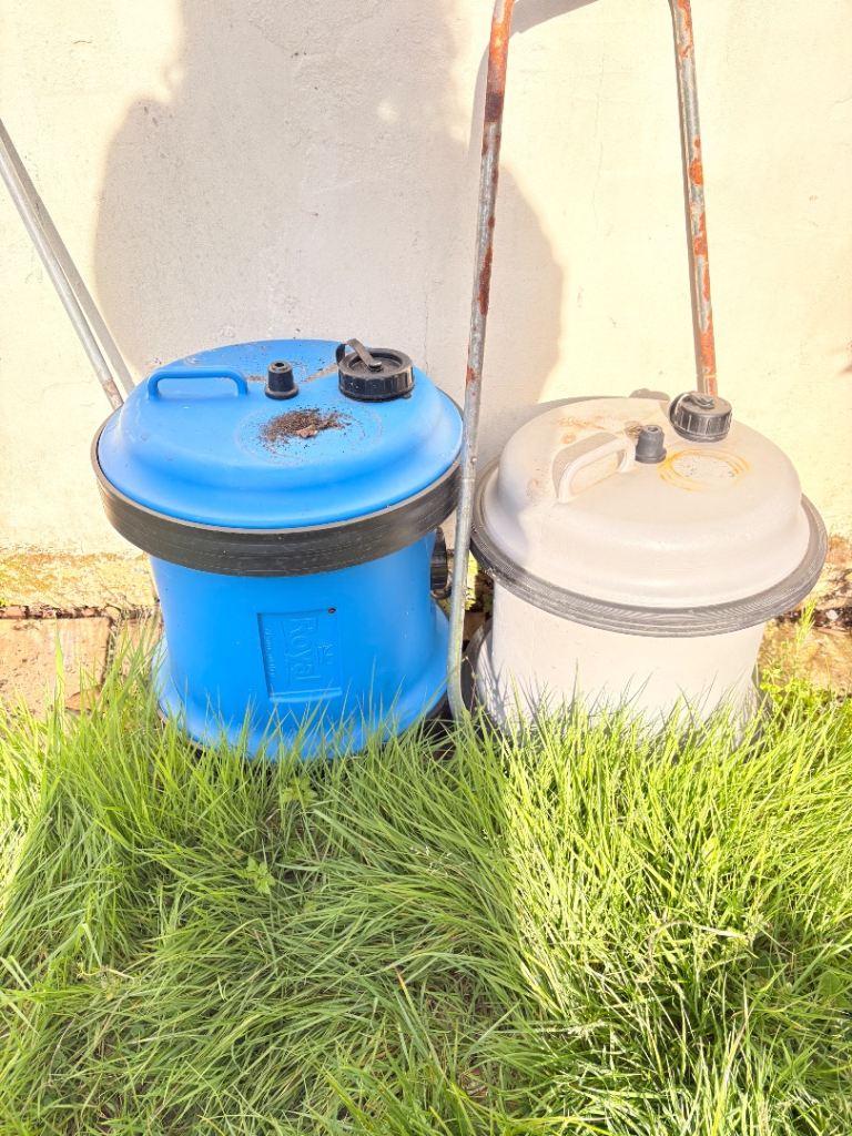 Hitchmans aqua roller  40litre & 29litre plus handle £50 