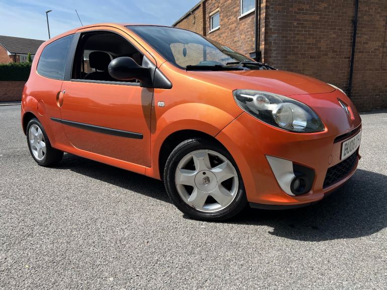 RENAULT TWINGO 1.2,long mot,just serviced,68k may swap bigger car/van