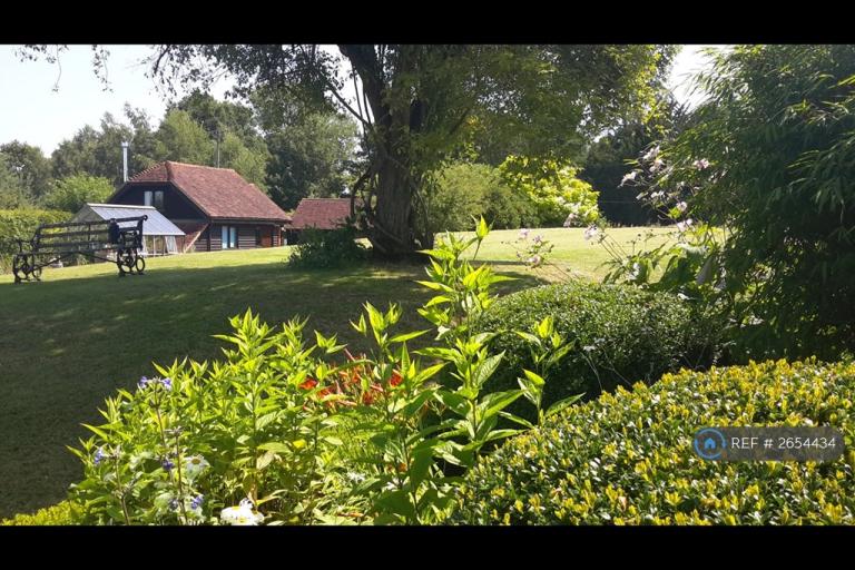 1 bedroom house in Crayden Oast, Goudhurst, Cranbrook, TN17 (1 bed) (#2654434)
