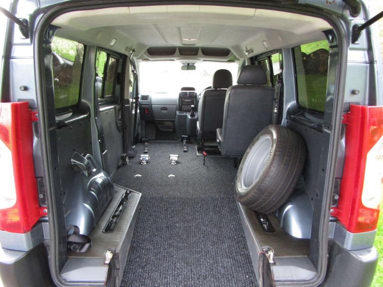 2011 Peugeot Expert Tepee PASSENGER WHEELCHAIR UPFRONT ACCESSIBLE DISABLED MOBILITY VEHICLE WAV M...