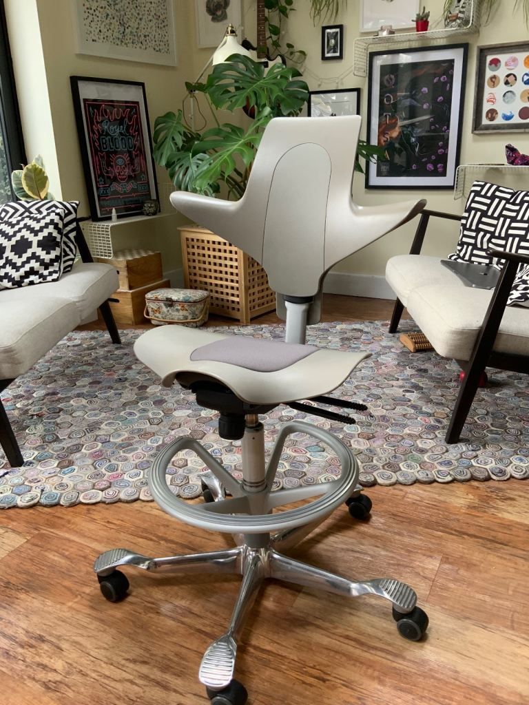 Hag capisco (with extended range lift and foot ring)