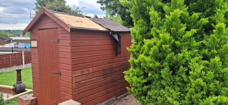 Free shed, needs a bit of tlc.