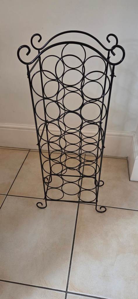 21 Bottle Wine Rack