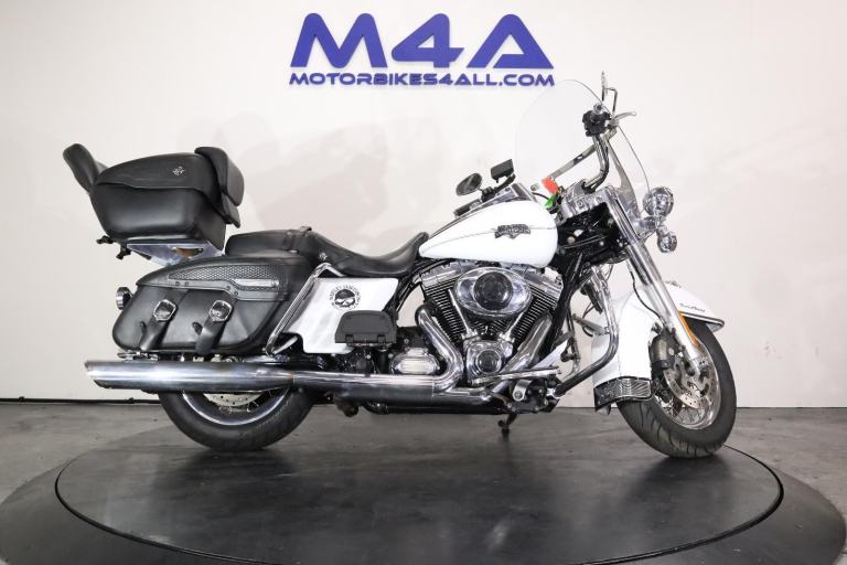 HARLEY DAVIDSON ROAD KING 1690 FLHRC 2012