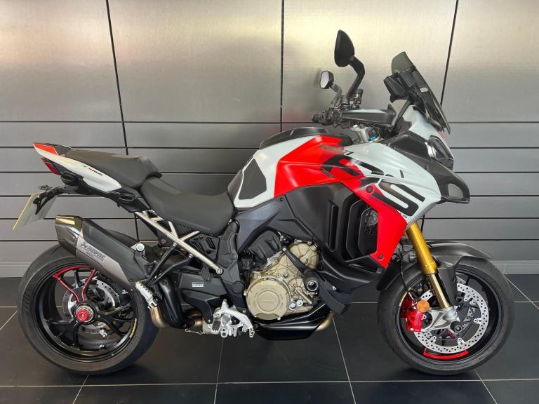 MULTISTRADA V4 RS, Akrapovič Exhaust.