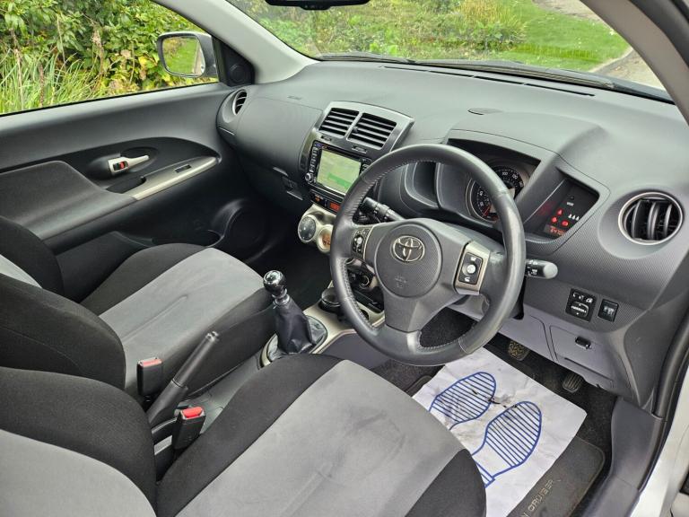 2011 Toyota Urbancruiser 1.4 D-4D 5dr 4WD LOW MILEAGE 64.000 Miles HATCHBACK Diesel Manual