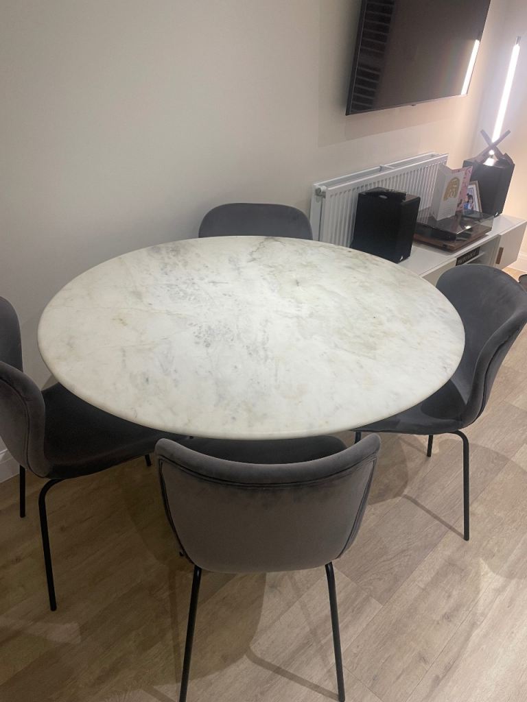 image for West Elm Marble Round Dining Table + 4 Habitat Velvet Chairs – RRP £1,300+ – Great Condition