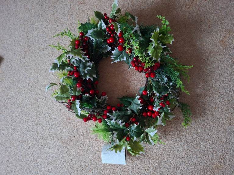 Quick sale! Christmas Holly Berry Wreath – As Good As New