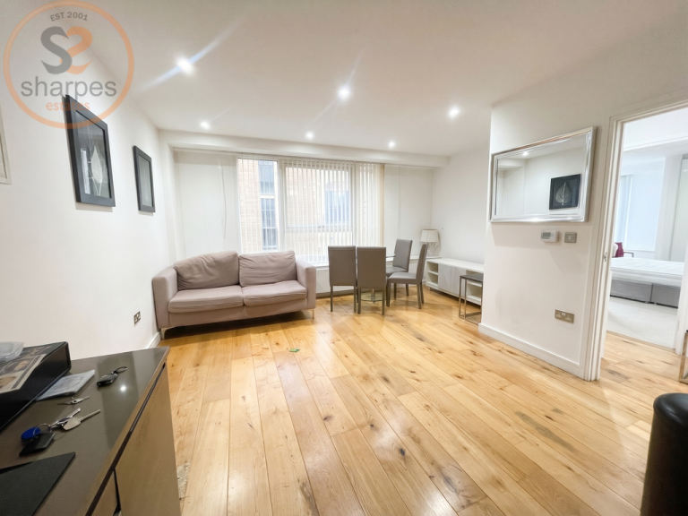 1 bedroom flat in Tryon Apartments, Hounslow, Greater London