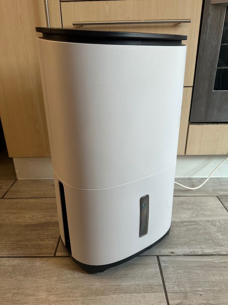 MeacoDry Arete One 25L Dehumidifier – As Good As New