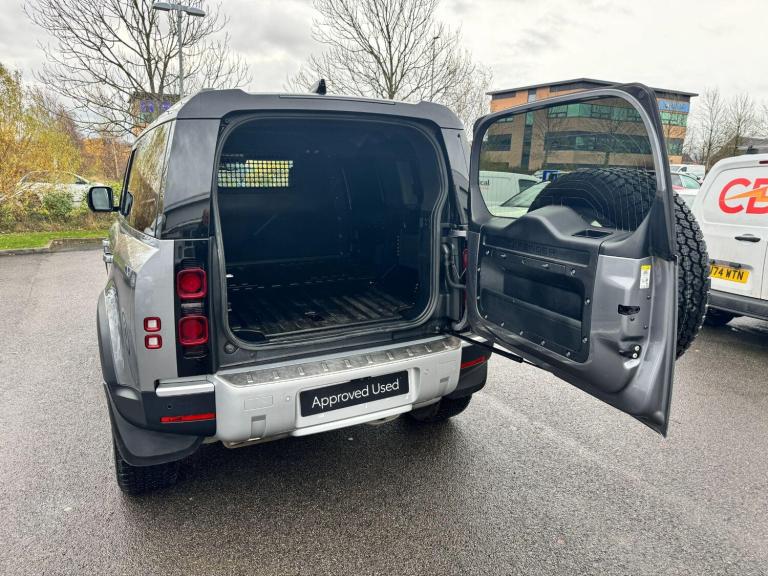 2022 Land Rover Defender 110 3.0 D250 MHEV SE Hard Top SUV 5dr Diesel Auto 4WD MWB Euro 6 (s/s) (...