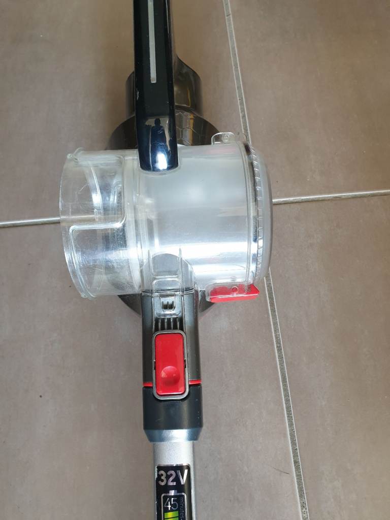VAX Blade, 32 volt vacuum, excellent battery, NO FILTER OR CAP