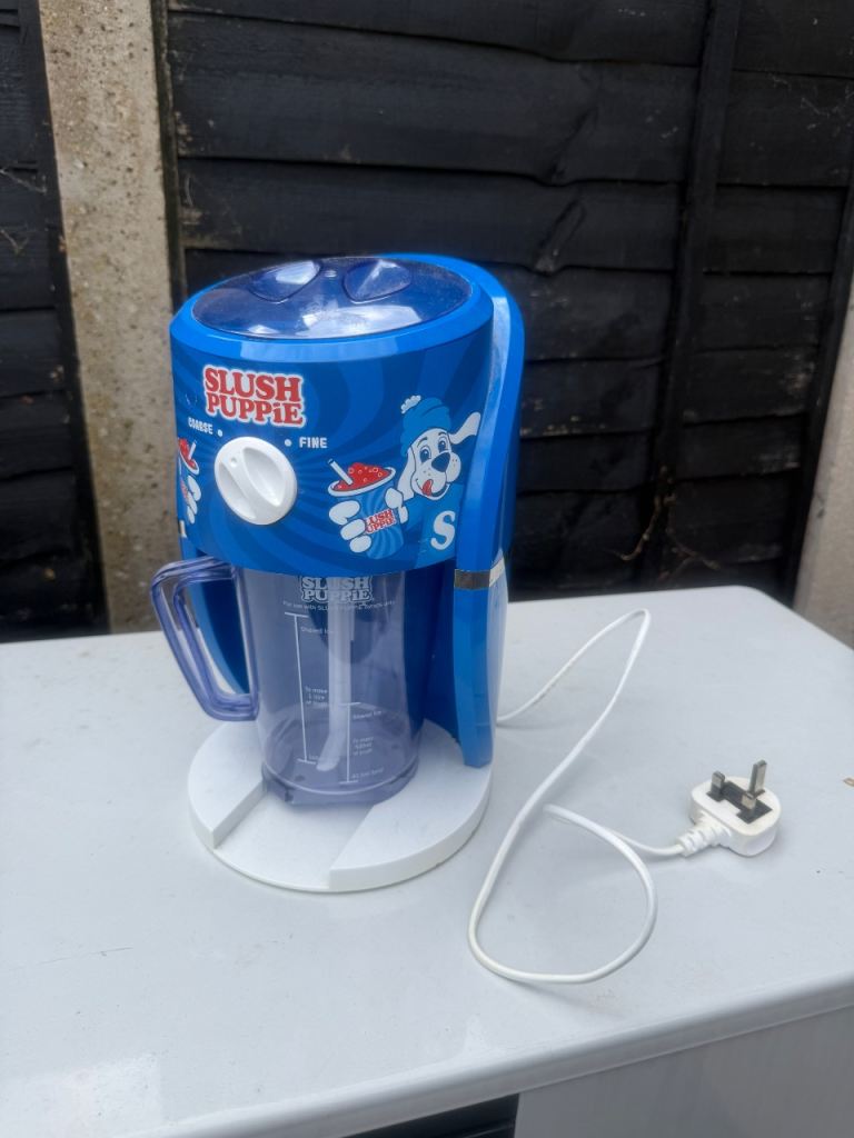 Slush puppie machine 