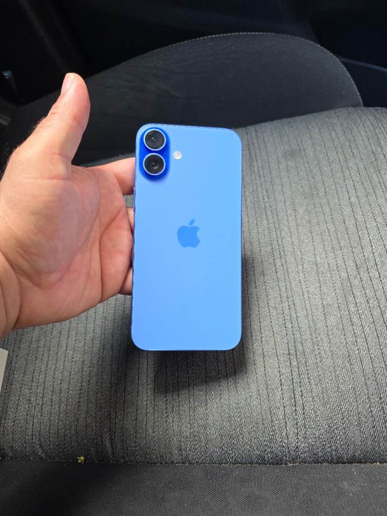 Iphone 16 plus like new 100 % battery 128 gb blue 