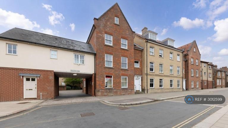 2 bedroom flat in Polypin Yard, Norwich, NR1 (2 bed) (#3012599)
