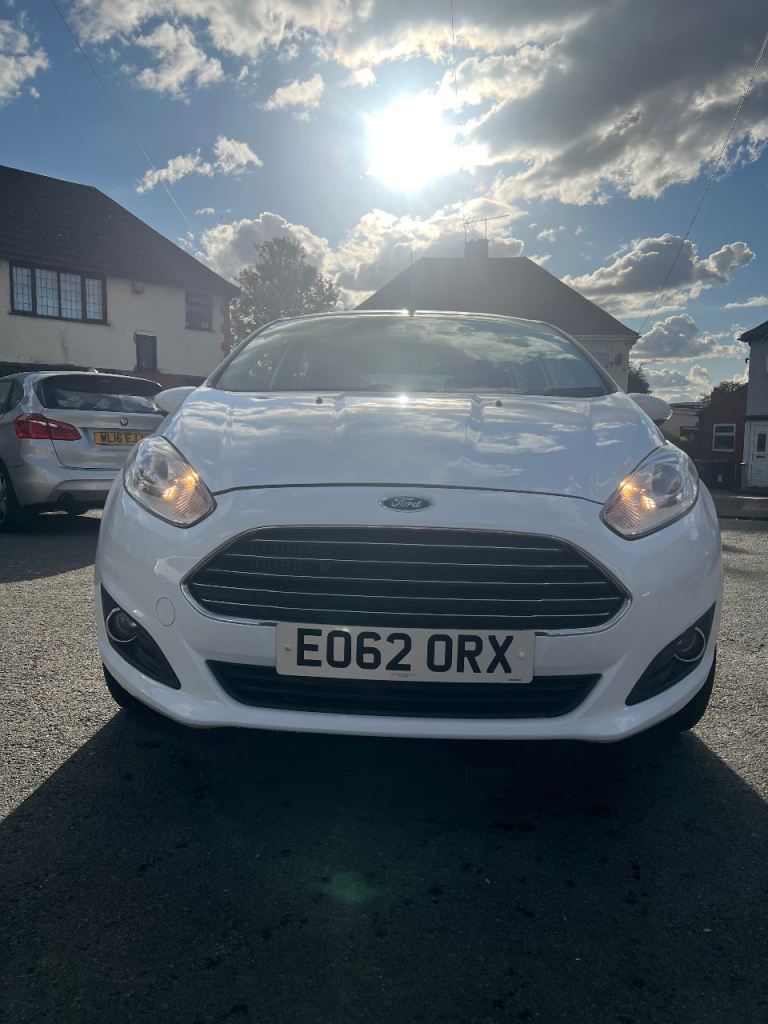 Ford, FIESTA, Hatchback, 2012, Manual, 998 (cc), 5 doors