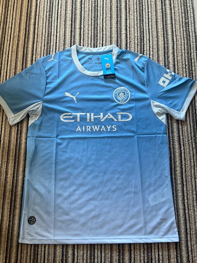 Manchester City 26/27 Home shirt Size men’s Large 