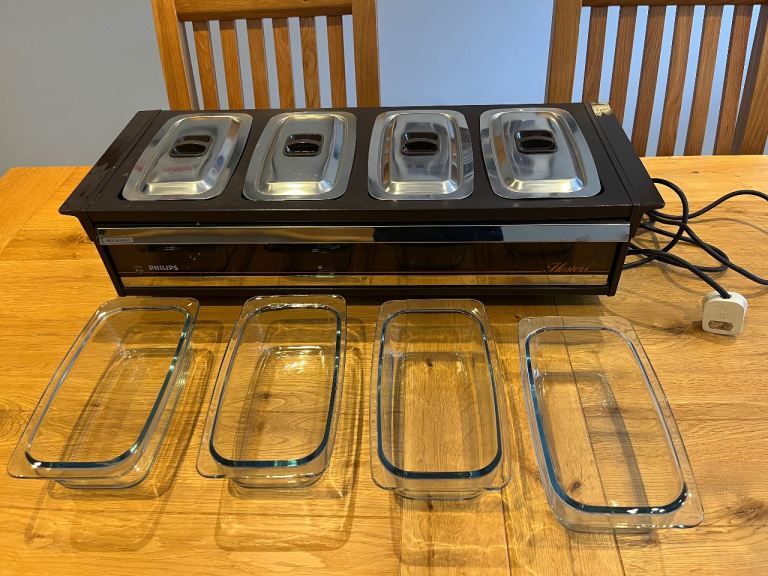 Philips Avaron Heated Hostess Trolley with Glass Dishes