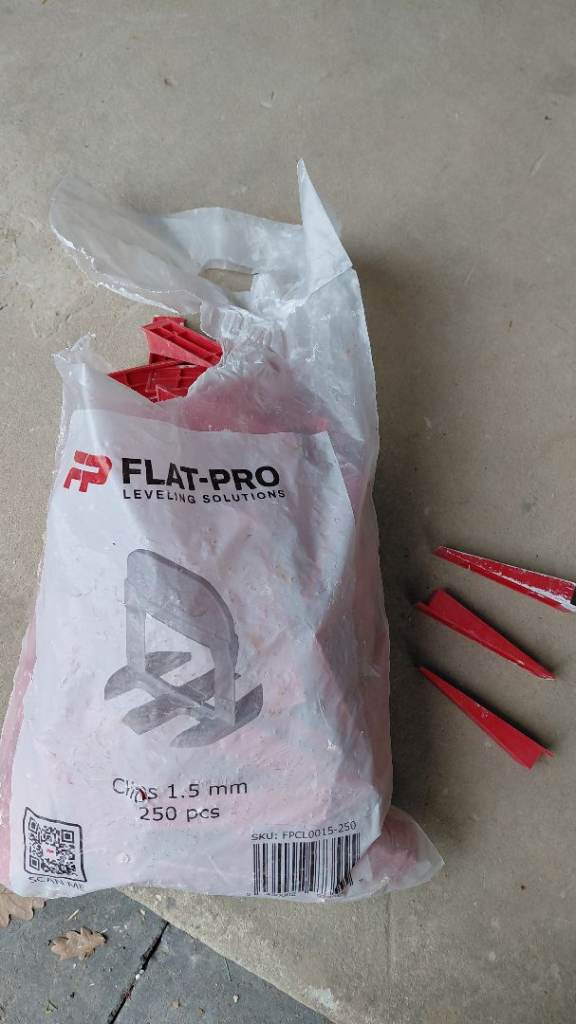 Approx 200o Flat-Pro Tile Levelling Solution Clips 1.5mm