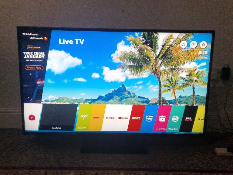 LG Smart TV HDR 4K Ultra HD Led 49 inches for sale 