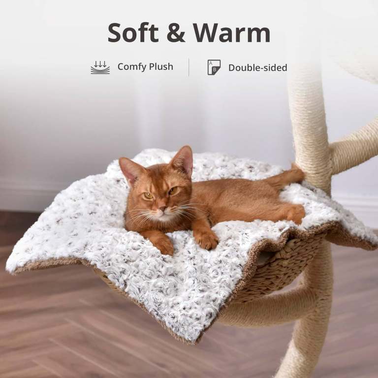 Self Heating Cat Bed Mat 60 x 45 cm, Dual-sided Self-warming Pet Pad, Cat Blanket. SEALED.
