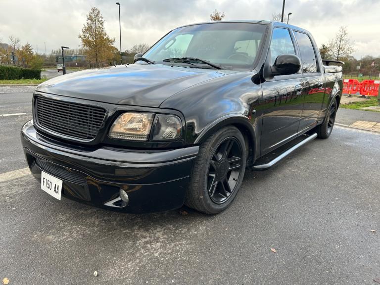 2004 Ford F150 HARLEY DAVIDSON 5.4 v 8  Truck  Petrol Automatic