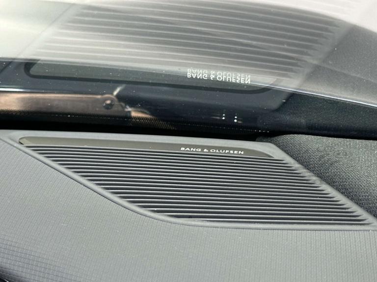 2020 Audi R8 5.2 FSI V10 Quattro Perform Carbon Bk 2dr S Tronic COUPE PETROL Automatic