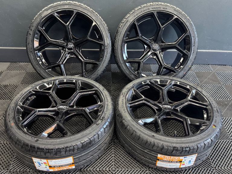 New 19” inch Audi alloys wheels rs3 rs4 5x112 s3 a3 a4 a6 Vw caddy golf scirocco tt