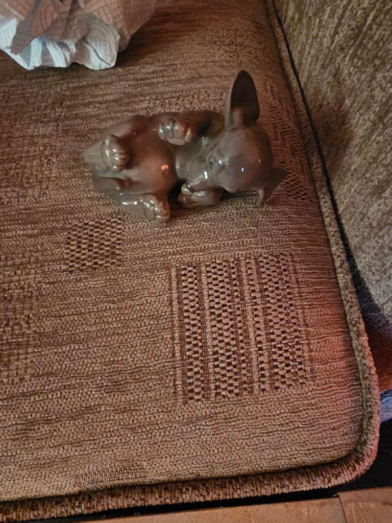 Cute Ceramic Rabbit Figurine – Good Condition