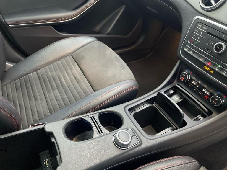 2015 Mercedes-Benz GLA GLA 220d 4Matic AMG Line 5dr Auto [Prem Plus] ESTATE DIESEL Automatic