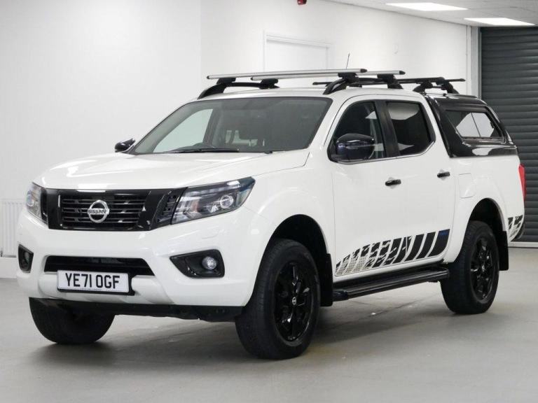 71 NISSAN NAVARA 2.3 DCI 190 BHP 4WD N-GAURD EDITION CANOPY ( NO VAT )