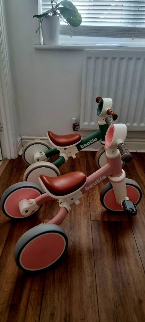 2× Toddler Balance Bike for 1 2 Years Old, 4 in 1 Kids Tricycle for 1 to 4 Years Old Boys Girls