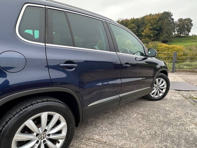 2014 Volkswagen Tiguan 2.0 TDI BlueMotion Tech Match SUV 5dr Diesel Manual 2WD Euro 5 (s/s) (140 ...