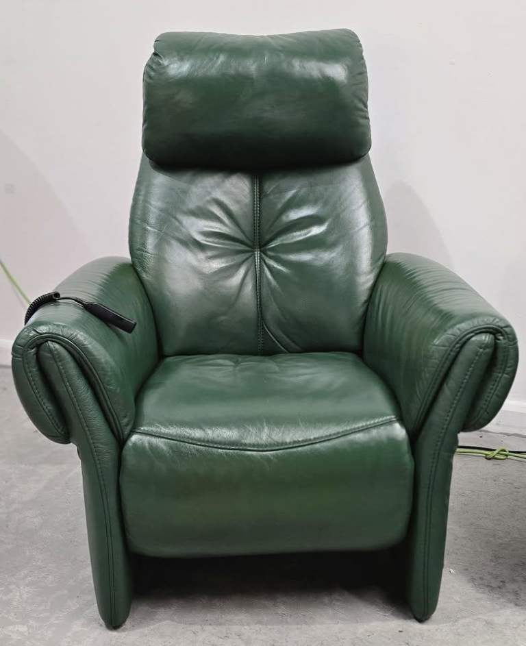 Himolla Leather 3 Seater NON Recliner Sofa and  2 Recliner Electric Chairs 1604251