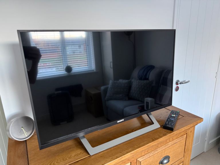 Sony Bravia KDL-32WD754 32" 1080p FHD LED Smart TV For Sale