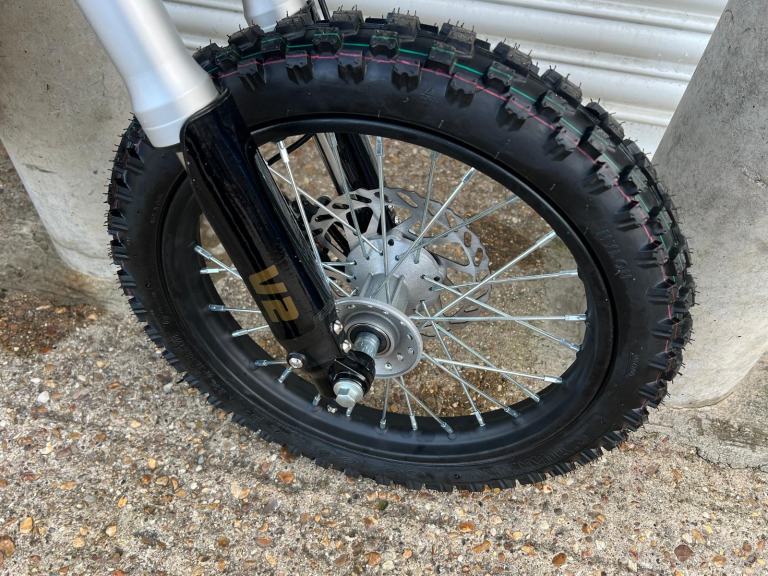 DANNYS DIRT BIKES STOMP EBOX 2 V2 KIDS ELECTRIC DIRT BIKE MOTOCROSS BIKE E5 