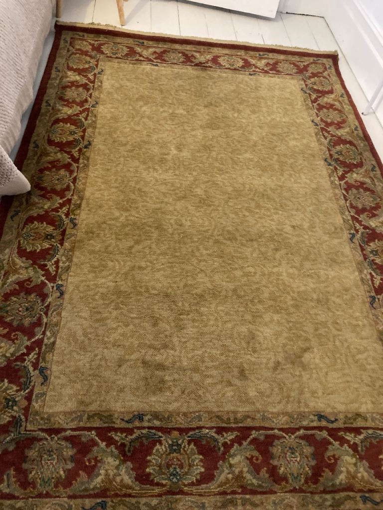 Marks and Spencer (M&S) 100% New Zealand Wood rug. Red/coral/gold.160x223. Very good condition.