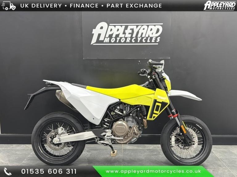 HUSQVARNA 701 supermoto 2026