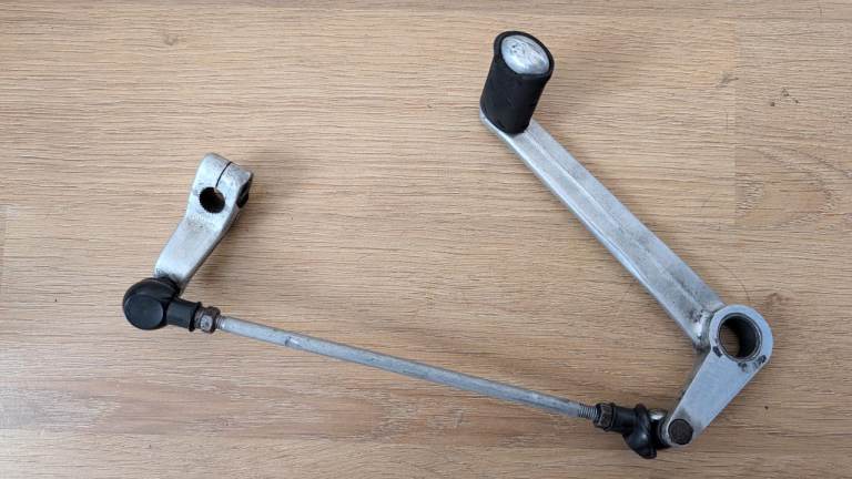 1997 Triumph speed triple gear shifter