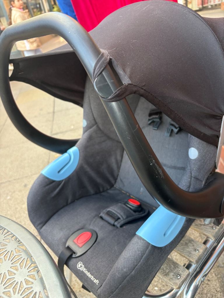 Baby car seat 