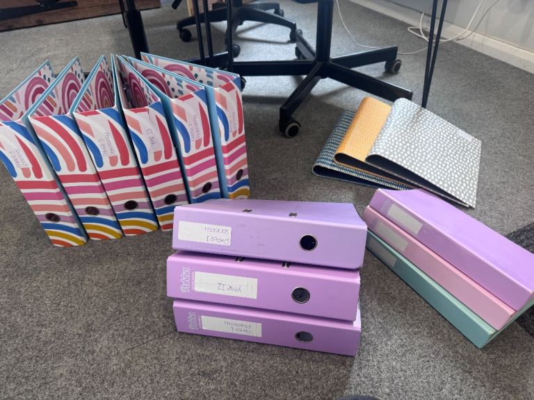 Lever arch files and ring binders 