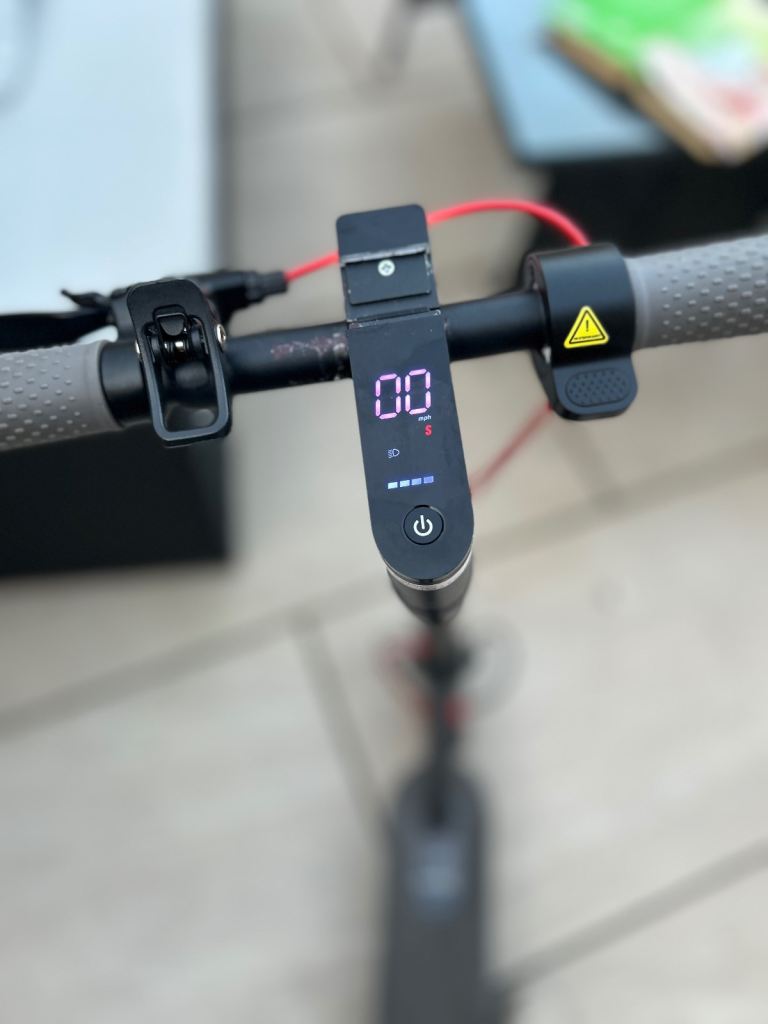 Electric Scooter with Digital Display – Good Condition