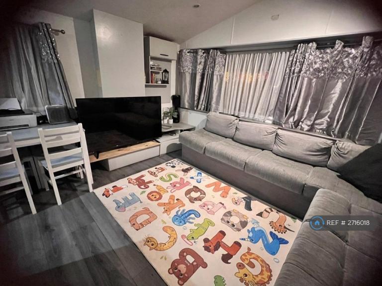 3 bedroom house in Melita Nursery, Sidlesham, Chichester, PO20 (3 bed) (#2716018)