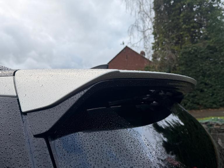 2017 Land Rover Discovery 3.0 TDV6 HSE Automatic 4WD Euro 6 5dr SUV Diesel Automatic