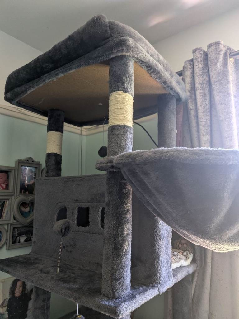XL CAT TREE